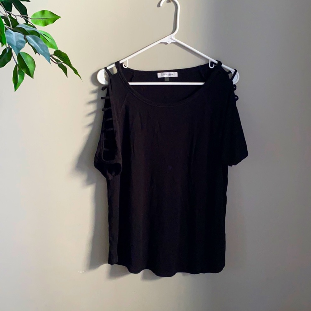 Slit Short Sleeved Black T-shirt